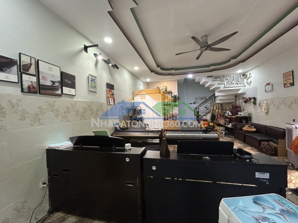 Bán nhà đường số 10, trường thọ, thủ đức, tp hcm. dt  68m2 - 7.75 tỷ - sổ hồng - 0933125879