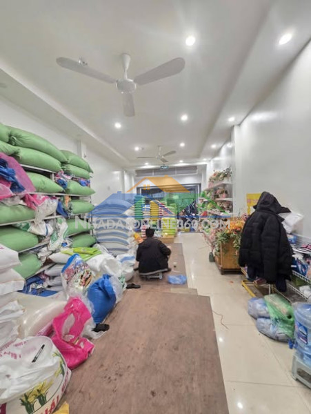 Lạc long quân – bán nhà 6t thang máy 52m² mt 4m – giá chào 26.6 tỷ gần hồ tây