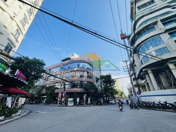 Bán nhà mặt tiền lê quang đạo 345m2 khu phố tây an thượng gần biển mỹ khê, giá 135 tỷ