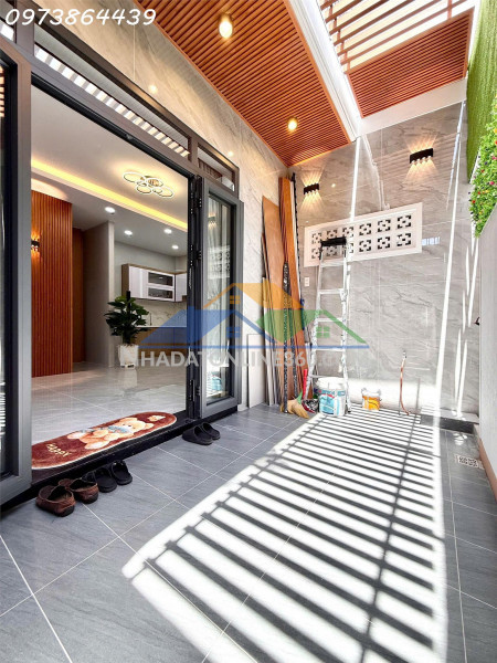 Bán nhà 2 tầng tặng full nội thất quận 12 - giáp gò vấp - sát cv pm quang trung -  ngang 5.8m - 40m2 - giá nhỉnh 3 tỷ