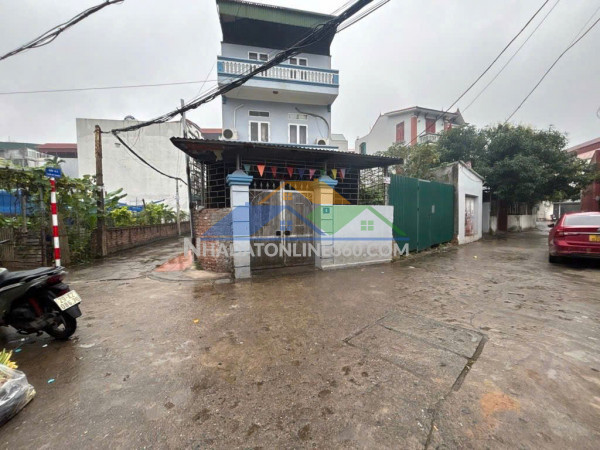 Bán đất tặng nhà cấp 4 phố vo trung - mảnh đất ở vị trí rất đẹp, ngõ rộng, ô tô ngủ trong nhà