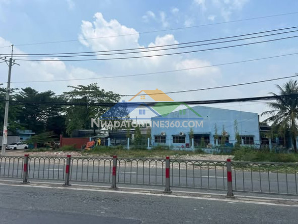 Bán nhà mặt tiền 8.800m2 giá 45 tỷ đường lỉnh lộ 8