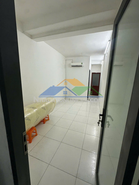 Cc - share lại phòng trống và cho thuê mặt bằng takeway – nhà mặt tiền 73a trần quang khải, p. tân định, q1 chỉ 6tr/ tháng