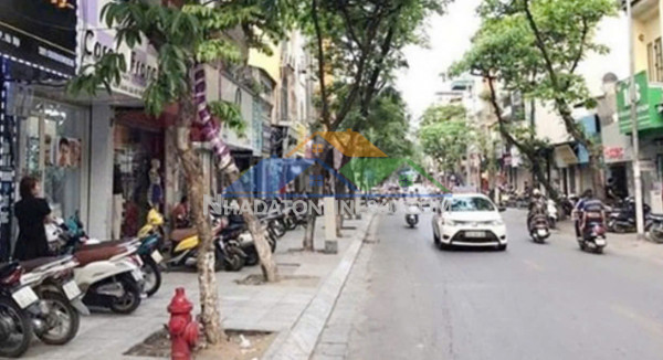 Chính chủ cho thuê nhà mặt phố đội cấn – vị trí đẹp, mặt tiền rộng- 5 tầng -10 phòng