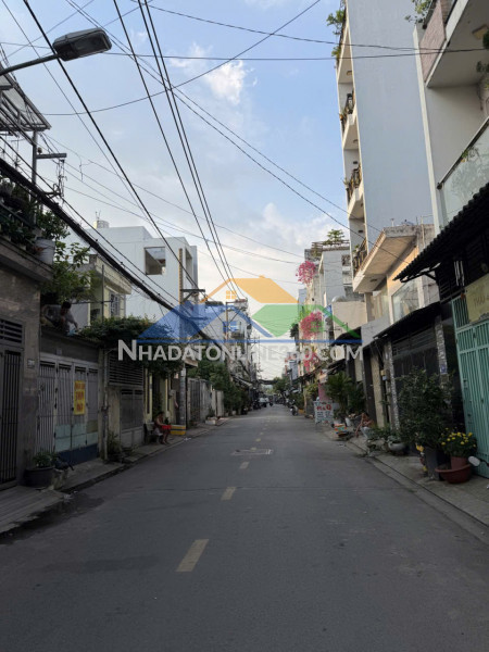 Gấp bán nhà mặt tiền kinh doanh đ số 11 bhh gần chợ 26/3 khu vip 54m2 - 2 tầng 6 tỷ 7