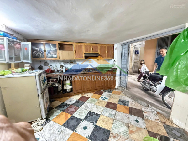 Cho thuê nhà nguyên căn yên lãng, 70m2 x 3 tầng, 3 ngủ, 2 vệ sinh, 12 triệu