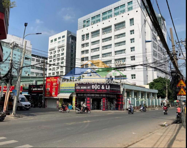 Bán chdv 6tầng thangmáy gần đhcn4 – 20 phòng full nt – tn 100tr/tháng