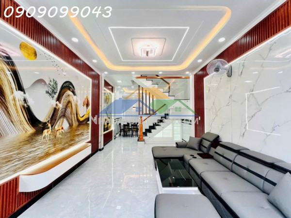 ????gấp bán 2tầng btct–hẻm xe hơi–tân thới nhất,q12.
gần trường chính,nhà ga t3,gần chợ lạc quang,phan văn hớn