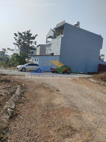 Bán gấp giá rẻ hòa lạc 100m, đất phân lô, mặt tiền 4.5m, 3.5 tỷ hà nội.