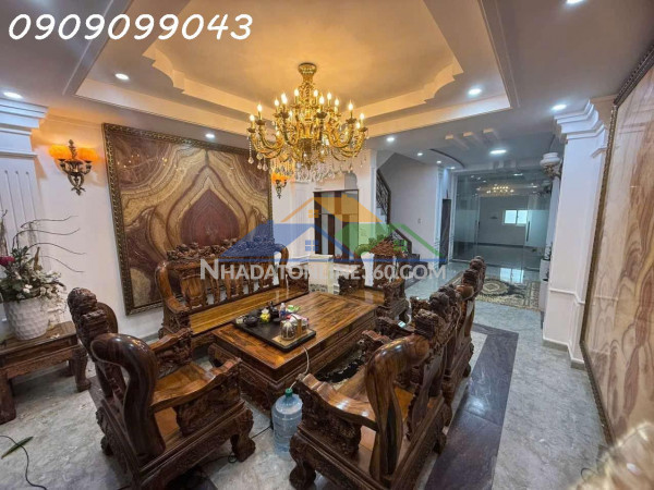 Nhà giáp tân bình và gò vấp-sát hẻm 3m có vài căn
dt khủng 75m 4.4 x 22m-xq trước nhà
toàn khu cao tầng  yên tĩnh-giá chỉ hơn 3 ty.