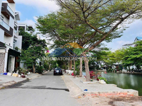 Nhà dòng tiền 240 triệu, view sông, cạnh phú mỹ hưng, hơn 10 tỷ