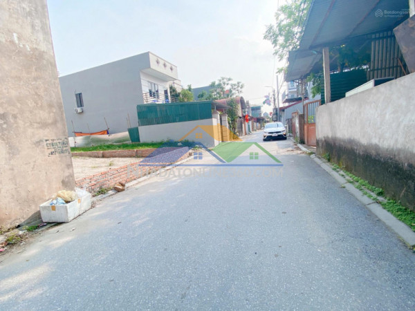 Bán 126m2 đất lỗ giao nằm trong lõi kđt đa mục tiêu - 2 mặt tiền