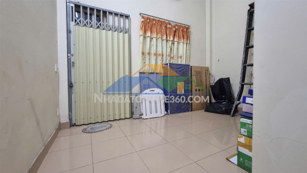 Nhà ngay chợ hạnh thông tây – 66m2 giảm 1,2 tỷ, chỉ còn 10.1 tỷ.