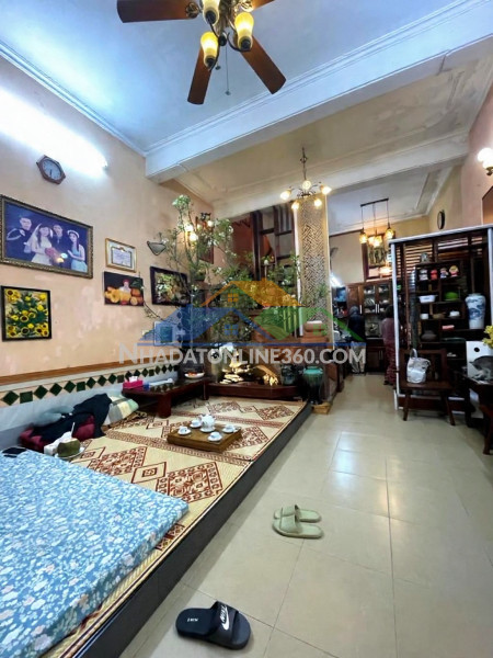 Hoàng hoa thám dt 47m x4 tầng 14 tỷ ngõ ba gác thông,gần ô tô tránh,gần hồ tây