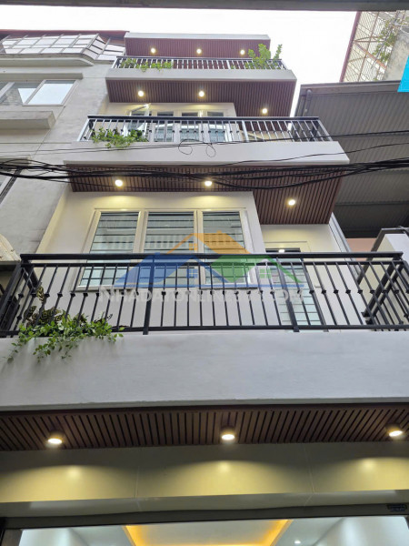 Hiếm!!!phân lô lê trọng tấn - hoàng văn thái 56m 4 tầng ô tô kinh doanh chỉ 17.8  tỷ lh 0975124520