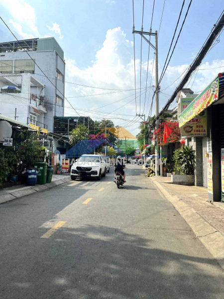 Bán nhà 4 tầng hẻm xe hơi thủ đức, 104m2 (5x21), 8 phòng, dòng tiền 22tr/tháng, giá chỉ 9,6 tỷ