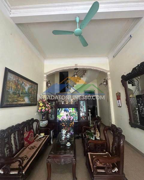 Gia đình cần bán nhà 3 tầng mặt tiên phố nguyễn thiện thuận, tp. nam định