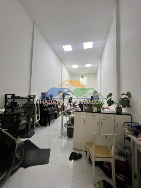 Hxh vào nhà – ngay hàng xanh p.17 bình thạnh – 85m² (4.8x21) – 3 tầng – chỉ 15.8 tỷ