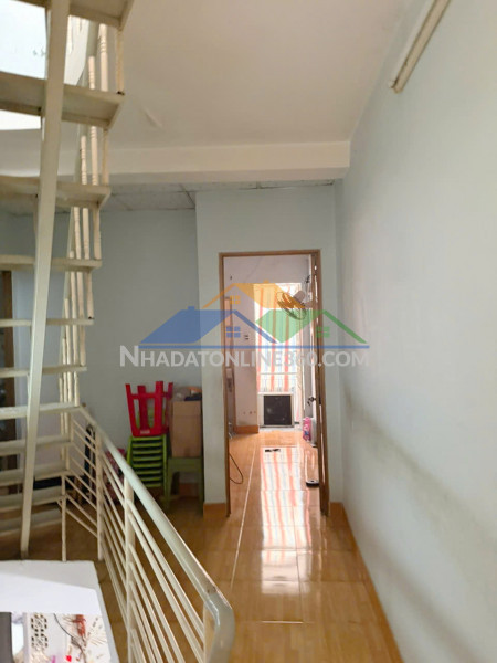 Nhà 51m2 1lầu/st hưng phú p8q8 ko lộ giới shhc