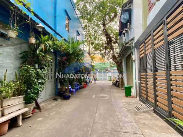 Siêu phẩm nhà  sơn kỳ tân phú gần chợ sát aeon tân phú 64m2 hẻm xe tải 2 tầng nhỉnh 5 tỷ