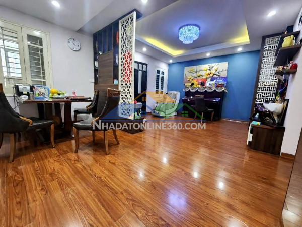 Bán chung cư bộ quốc phòng hoàng quốc việt 140m 3 ngủ 2 wc giá 10,5 tỷ