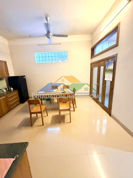 Bán nhà ngõ võng thị 104m 5 tầng mt 5 m 2 mặt ngõ ngõ thông giá 27.5 tỷ 0336212066