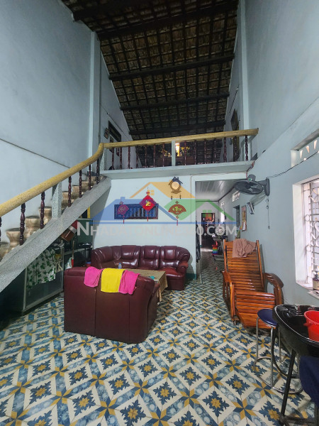 Bán nhanh! nhà 2/4 gần biển – khu kinh doanh sầm uất nhất vĩnh hải