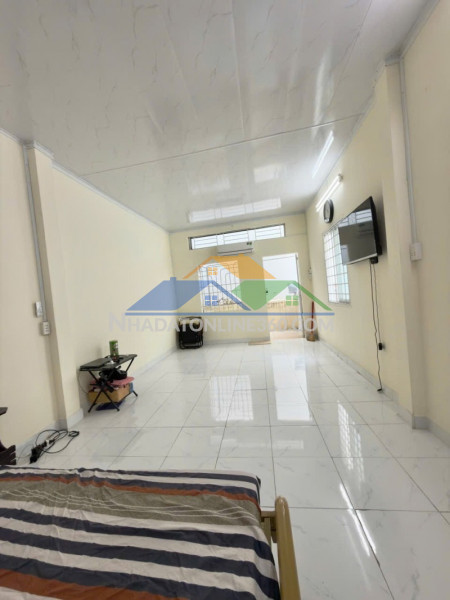 Bán nhà tân bình hxh 92m2 2 tầng ngang 7m nở hậu sát mt nguyễn trọng tuyển 8.5 tỷ.