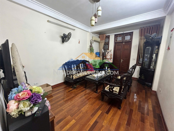 Chính chủ bán nhà ngõ chợ nhà xanh - phố phan văn trường, chính chủ uy tín, 17 tỷ có thương lượng.