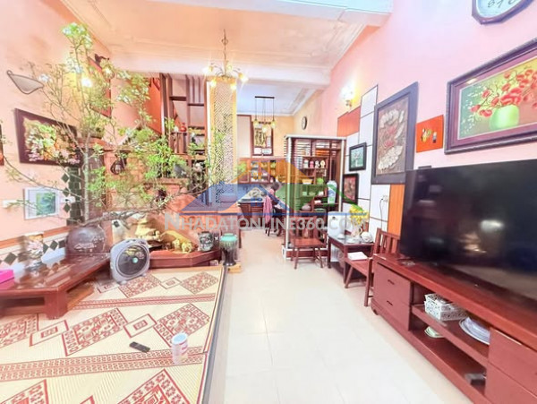 Bán nhà đẹp mặt ngõ phố nguyễn công hoan 40m2 5tầng mặt tiền 5.2m 9.8 tỷ ba đình