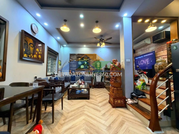 Bán nhà ngọc khánh 2 thoáng 40m 5 tầng mặt tiền 5m 9.5 tỷ