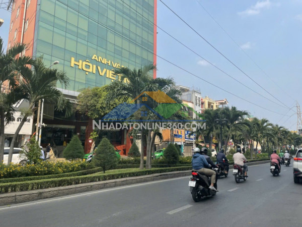 Bán  tòa nhà góc 2 mặt tiền phan xích long phú nhuận – dòng tiền 725 triệu/tháng.