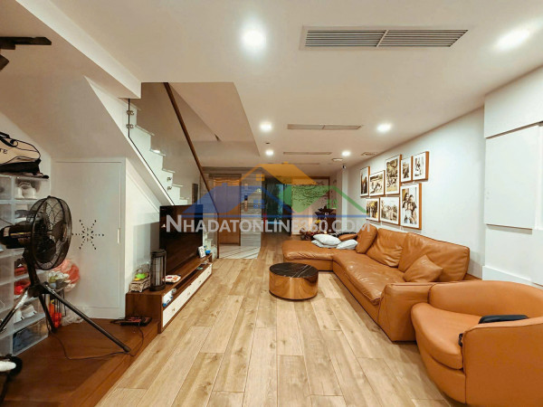 **bán nhà mặt tiền nguyễn đình khơi** p4, tân bình; (5*25) 7 tầng