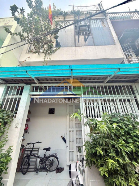 4,2tỷ- nhà 3tầng-đỗ xuân hợp quận 9-gần chợ-sổ riêng-an ninh-không quy hoạch