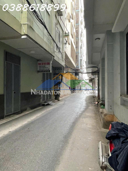 Bán phân lô trần quốc hoàn -  40mx4t - ô tô vỉa hè - kinh doanh sầm uất- dòng tiền 21tr/th