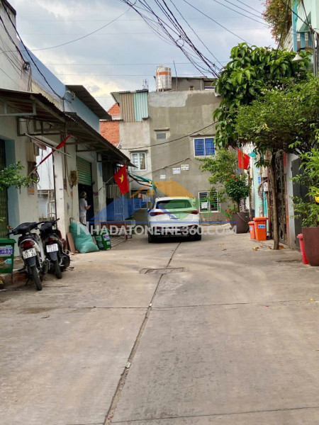 Bán gấp nhà tây thạnh tân phú gần ngay trường đại học công thương 36m2-4tầng nhỉnh 4 tỷ