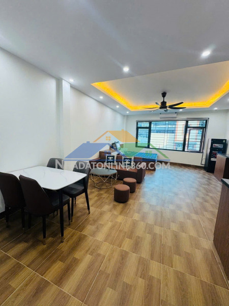 Bán nhà siêu phẩm mới tinh cầu giấy  52m, 6 tầng thang máy thông sàn, mặt tiền 5,3m, giá 16.5 tỷ