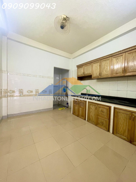 ???? nhà 3 tầng btct–1/nguyễn thị kiểu-trần thị năm-gần ubnd quận 12-giáp gò vấp.