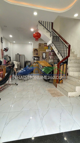 Nhà góc 2 tầng hẻm 314 âu dương lân p3q8. giá 4.78 tỷ