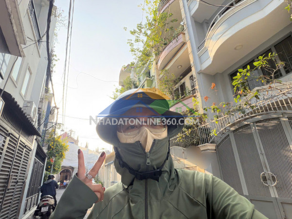 Hxh - mt 8m - lê quang định - bình thạnh - 5 tầng btct - chính chủ lâu năm - định cư bán 13.5 tỷ - 5pn lớn -tl