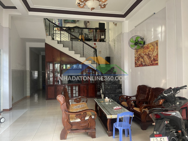 Bán tòa căn hộ 4 tầng thang máy phan tứ 100m2 giá tốt dòng tiền 105tr/tháng