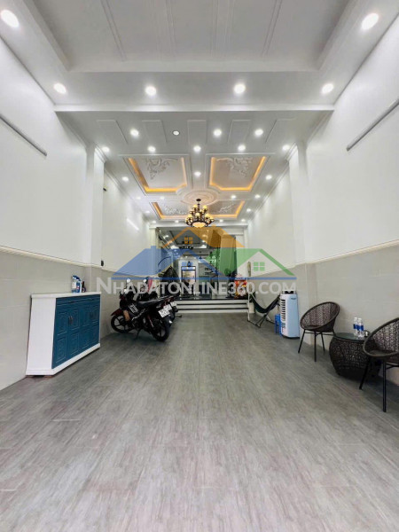 Nhà 4 tầng lung linh, hẻm xe hơi đào tông nguyên, tặng nội thất tiền tỷ