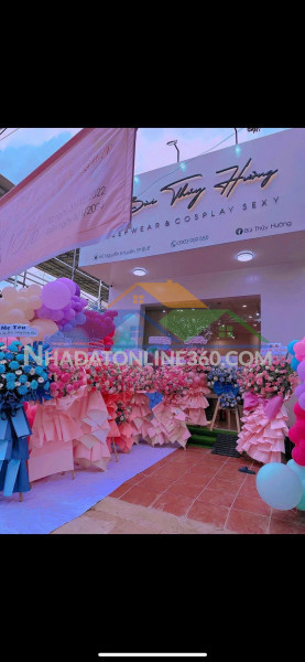Chuyển vào sài gòn sống nên mình cần sang lại không gian nhẹ nhàng, ấm cúng hiện đang kinh doanh shop quần áo tại buôn mê thuột