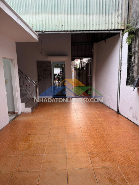 Cần bán kiot 2 tầng – chợ đầu mối nam hà nội giá bán: 3tỷ750 xã bích hòa, huyện thanh oai, thành phố hà nội