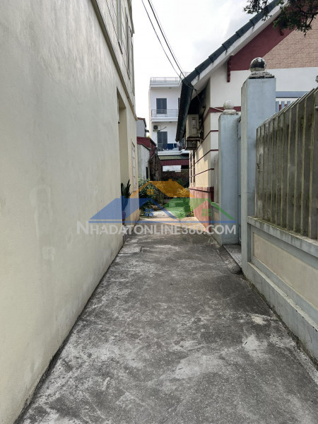 Cần bán 42 m bình minh - gia lâm, giá nhỉnh 5 tỷ, lh 0985865658