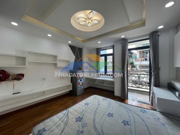 **bán nhà hẻm 202 phạm văn hai** phường 5, tân bình (4,5*20) 3 tầng