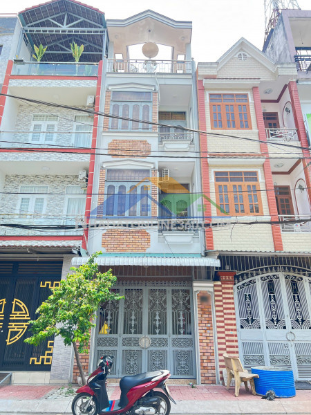 Nhà 4 tầng mặt tiền đường nội bộ cao lỗ p4q8. giá: 10.8 tỷ