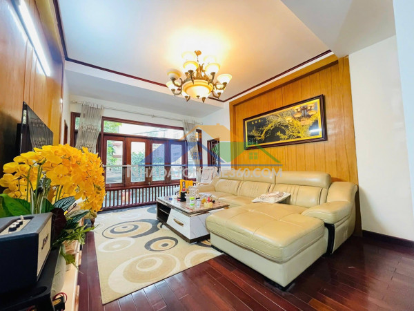 Đội cấn – bán nhà đẹp ngõ ôtô 5 tầng nhỉnh 7 tỷ ba đình