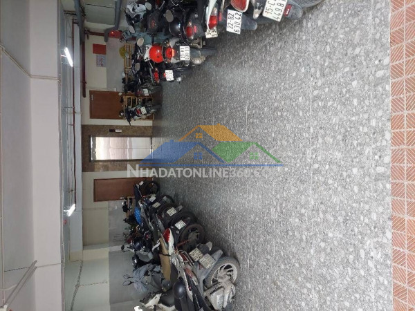 Bán tòa chung cư bồ đề- chân cầu trần hưng đạo- dân xây- oto-140m -7 tầng- 29.x tỷ(tl)