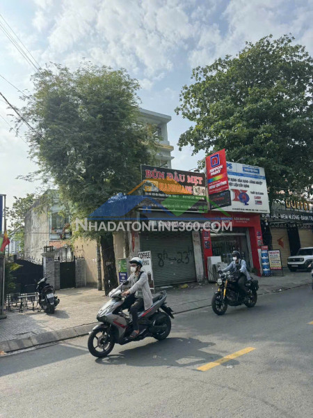 Góc 3 mặt tiền song hành trung chánh – dòng tiền 40tr/tháng – hàng siêu hiếm